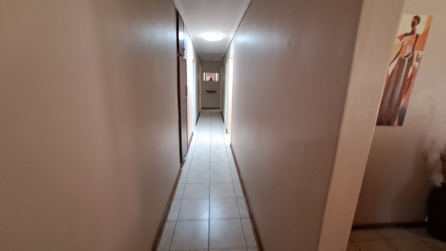 4 Bedroom Property for Sale in Pellissier Free State